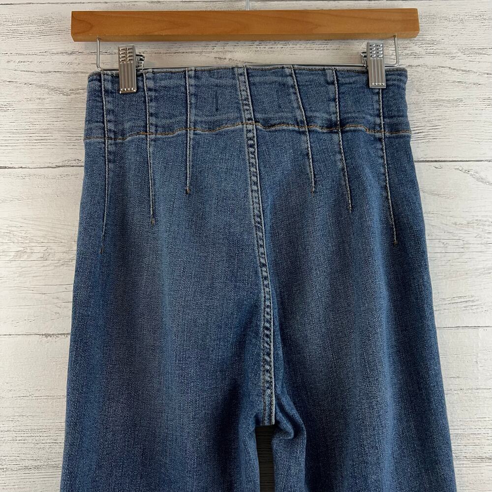 We the Free Dark Wash Pleated Flare Jeans Size 27 - Picture 7 of 10